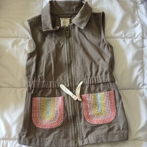 💚5/$20💚Max Studio Kids Taupe Zip-Front Vest with Collar